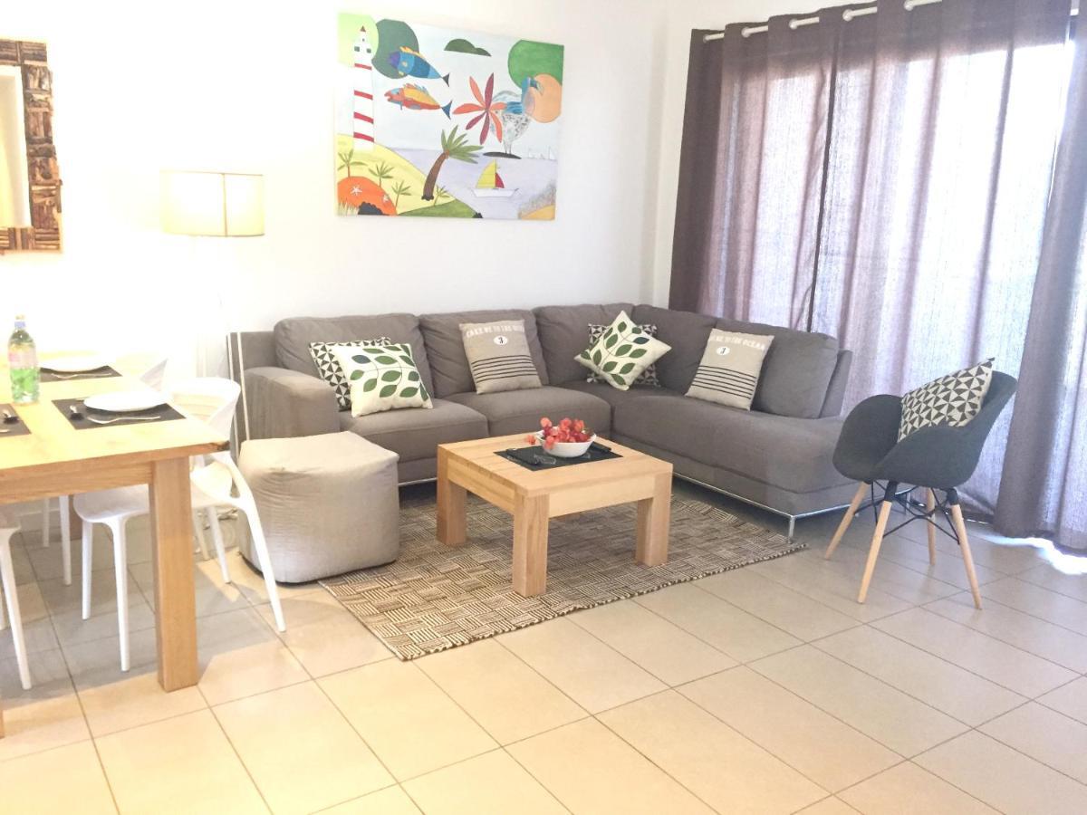 Apartment With 3 Bedrooms In Roches Noires, With Wonderful Sea View, Shared Pool, Terrace Rivière du Rempart Kültér fotó
